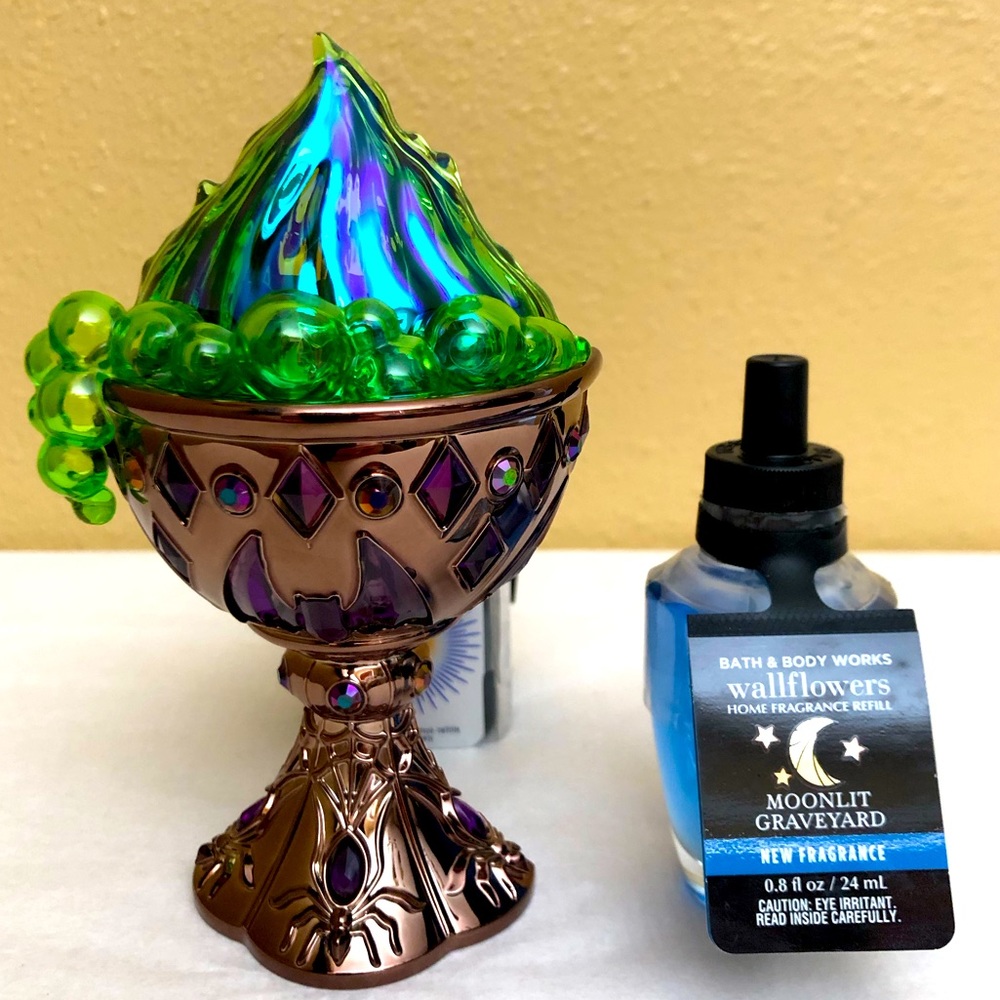 New 2023 Bath & Body Works Ghostly Goblet Projector Wallflower w/Fragrance